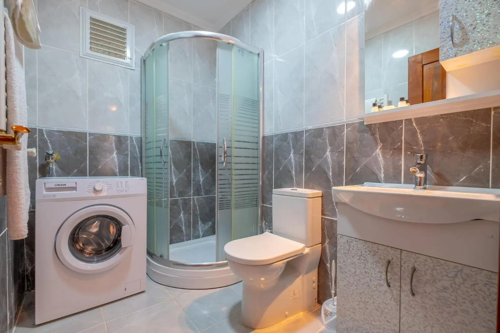 Cinarli Hotel Istanbul